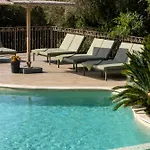 Apart Otel La 4*