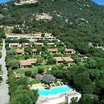Apart Otel La 4*