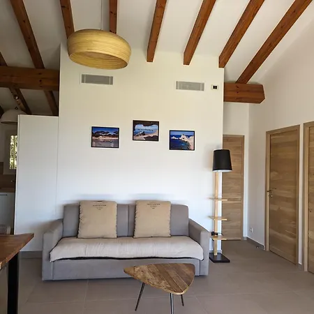 La Aparthotel 4*