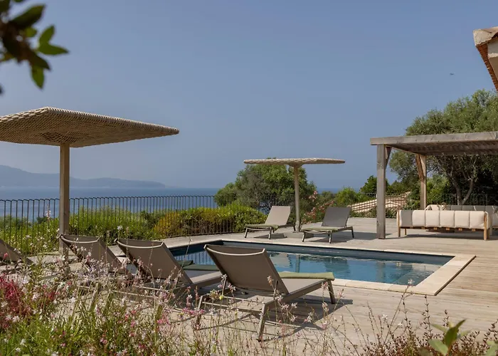 Résidence La Aparthotel 4*